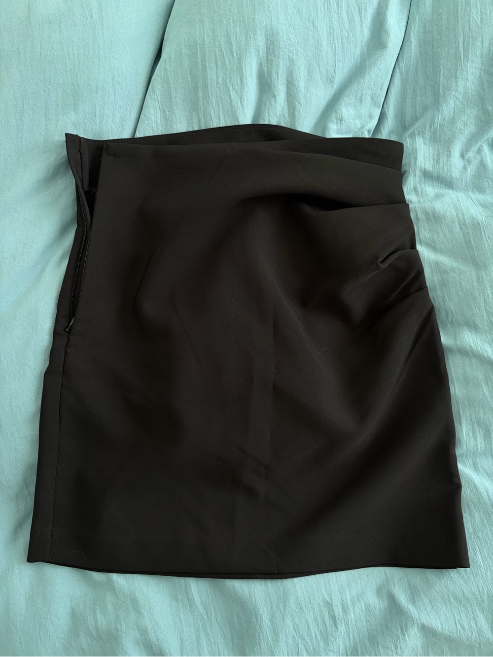 Classic Black Women's Cinched Pencil Skirt
